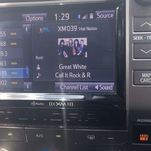 Meet your Posher, Della